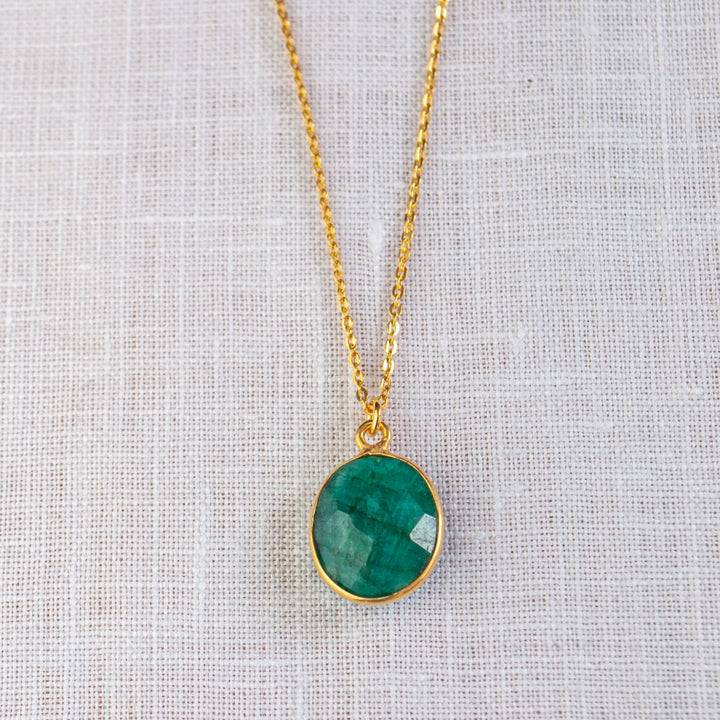 ovale Smaragd Kette Gold